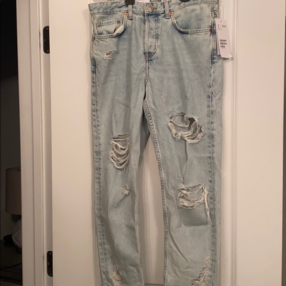 H&M Ripped Boyfriend Jeans